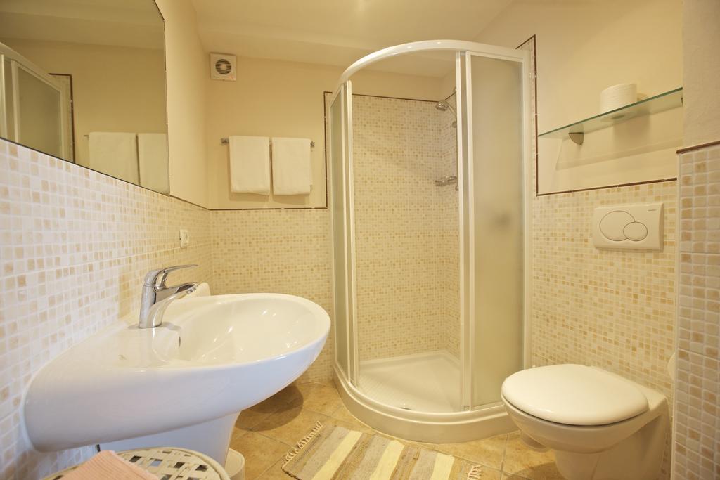 Ferienwohnung Casa Balon Oggebbio Exterior foto